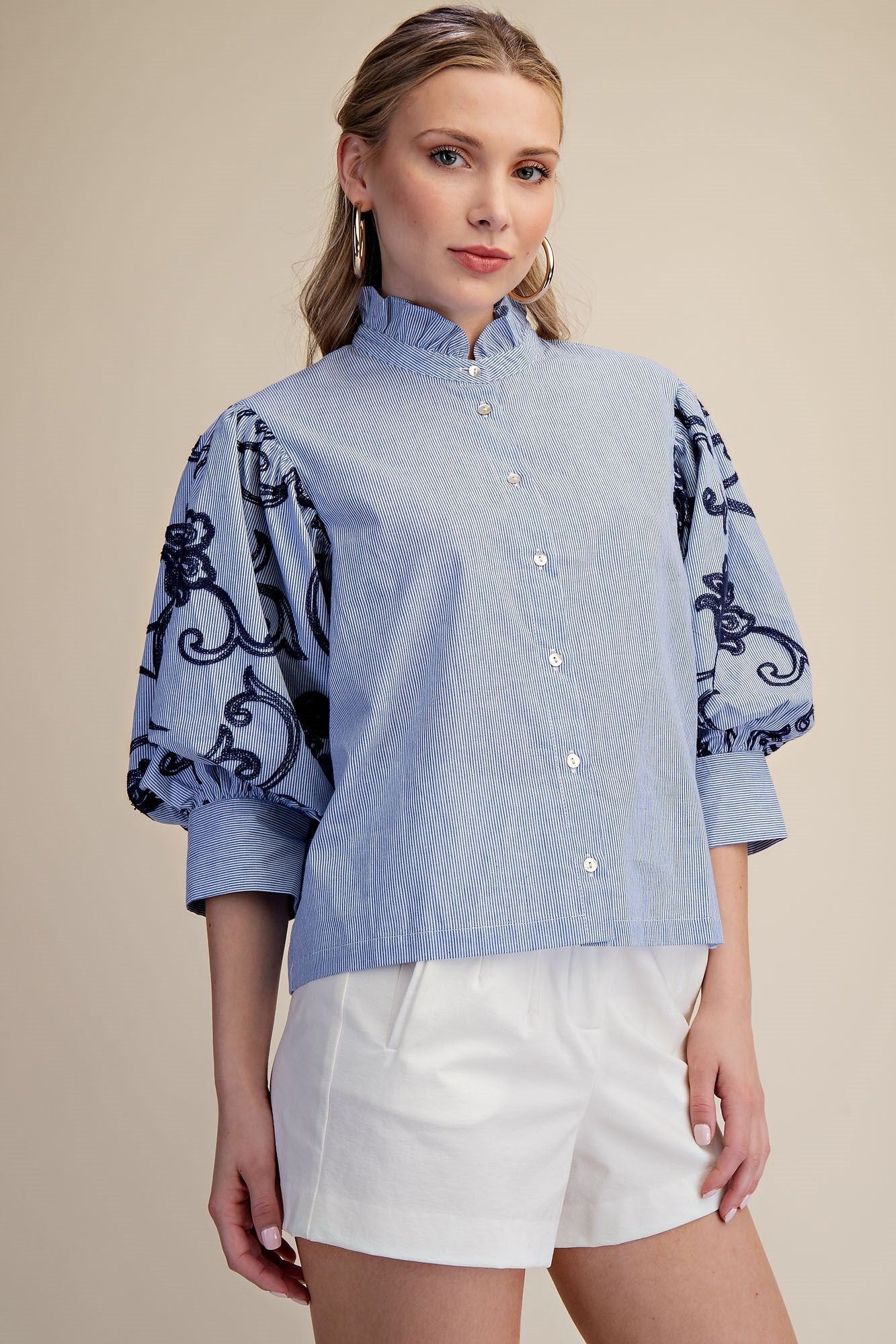 Ruffle Neck Embroidery Sleeve