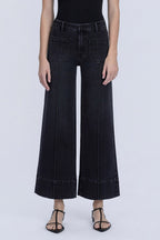 Patch Pocket Wide Leg Jeans
