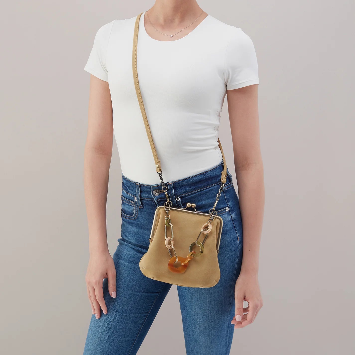 Alba Crossbody With Charm