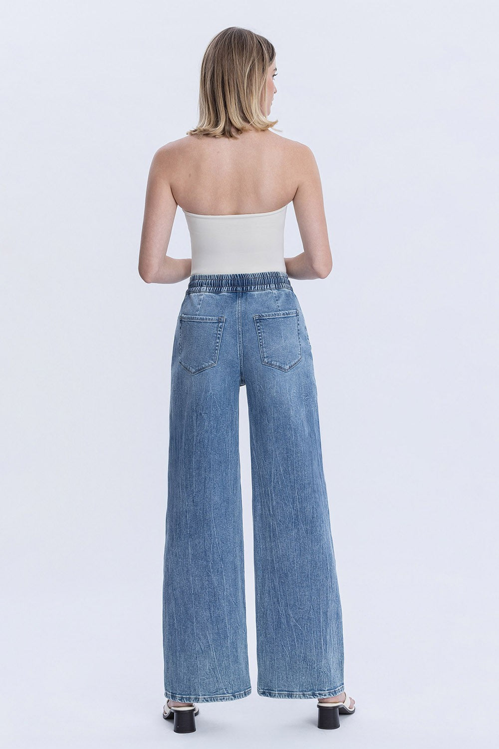 Vibrant Essence Jean