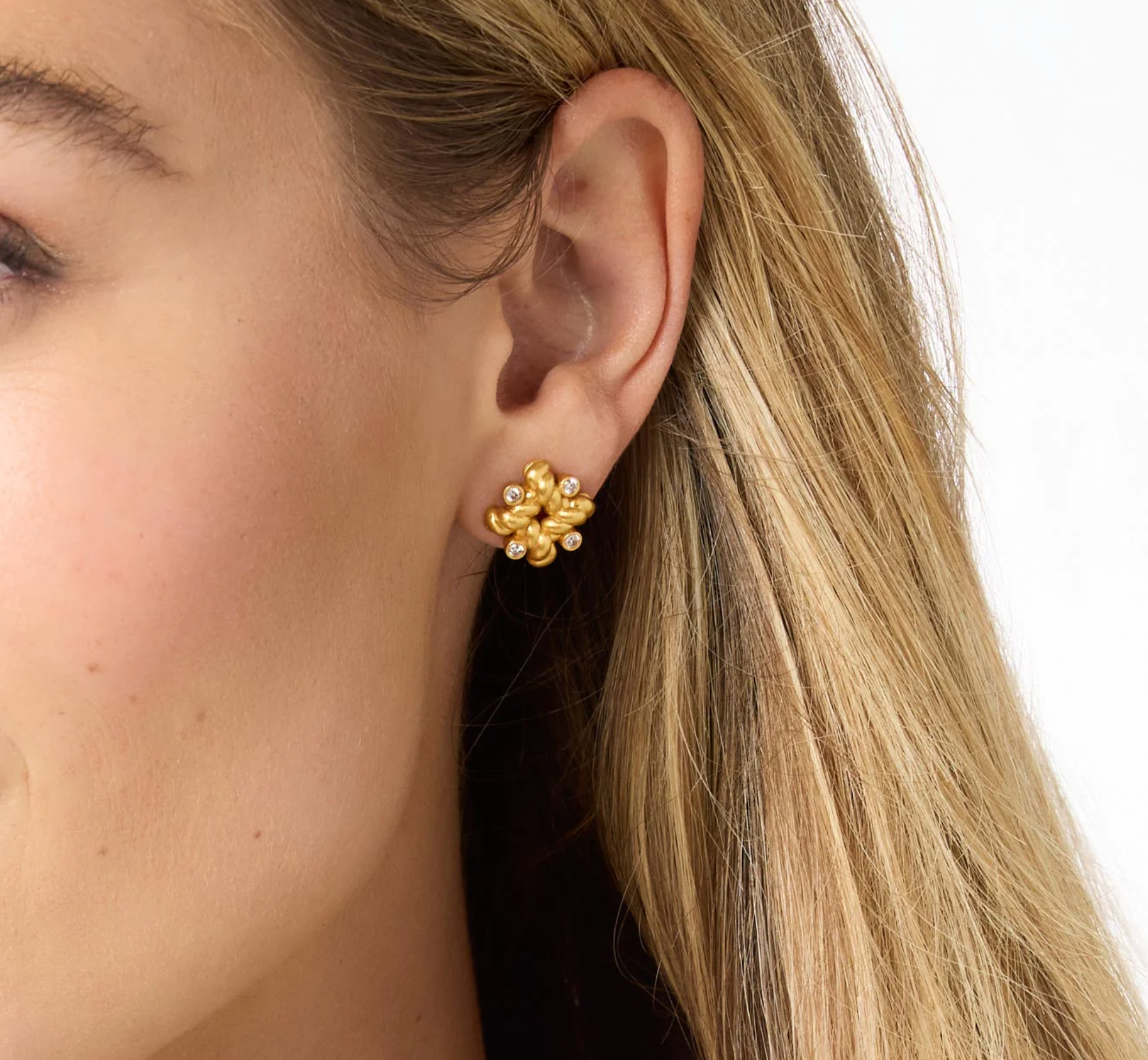 Julie Vos Nassau Stud