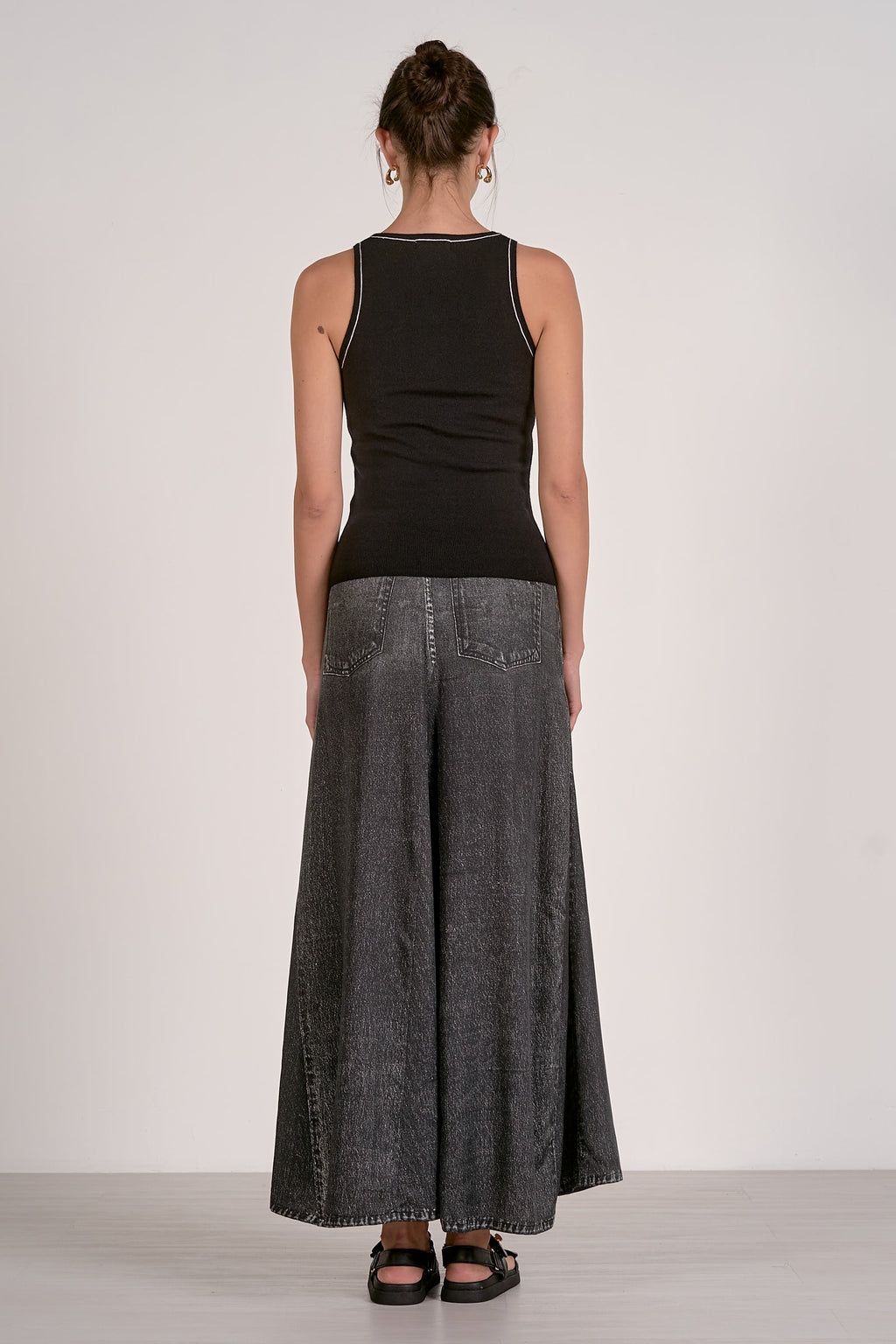 Contrast Stitch Tank