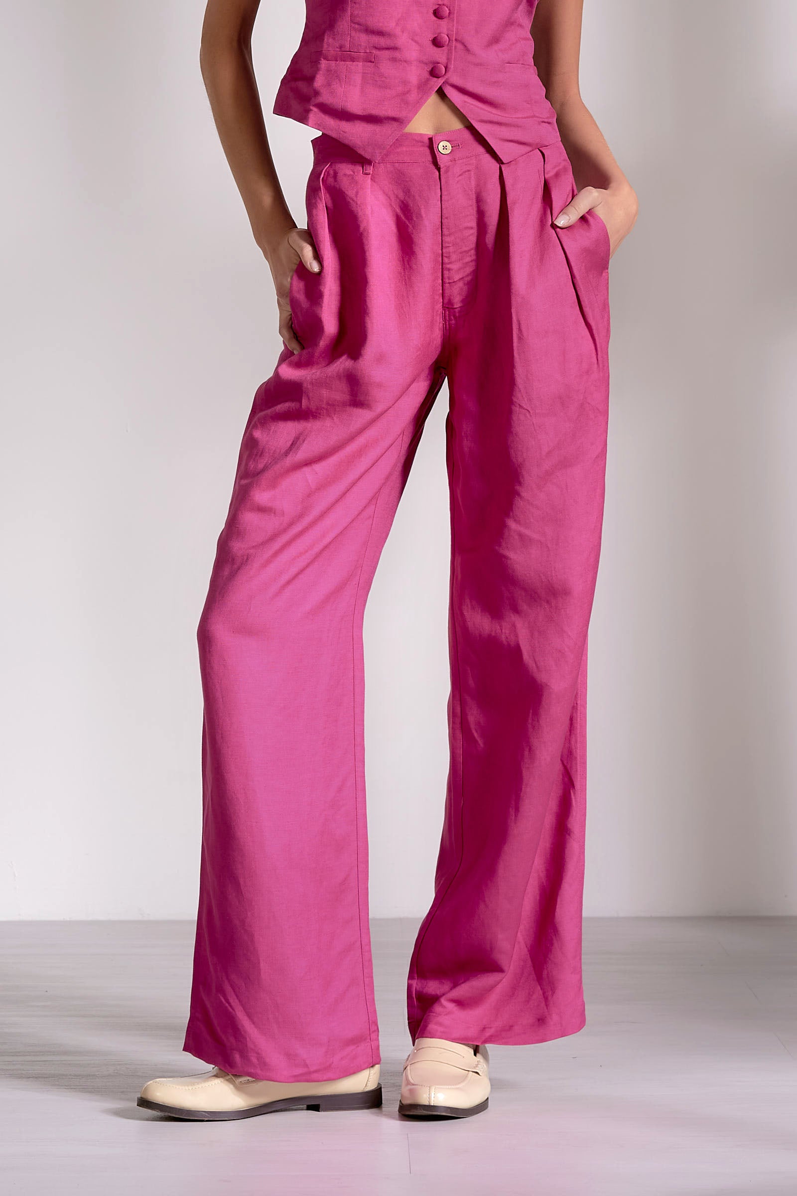 Pleated Linen Pants
