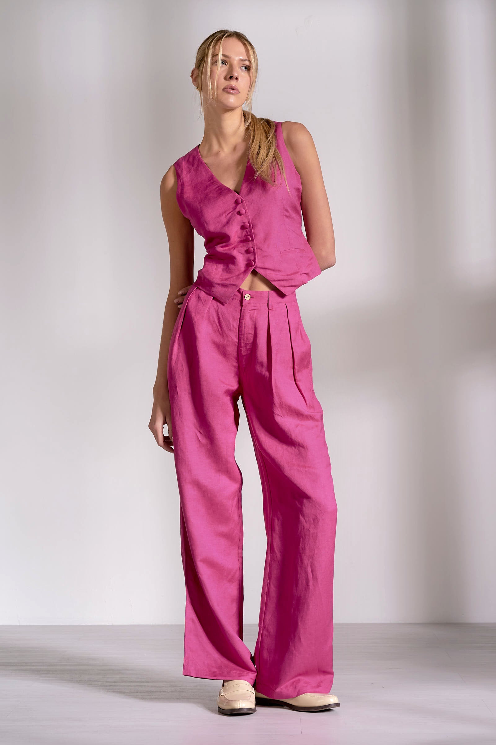 Pleated Linen Pants