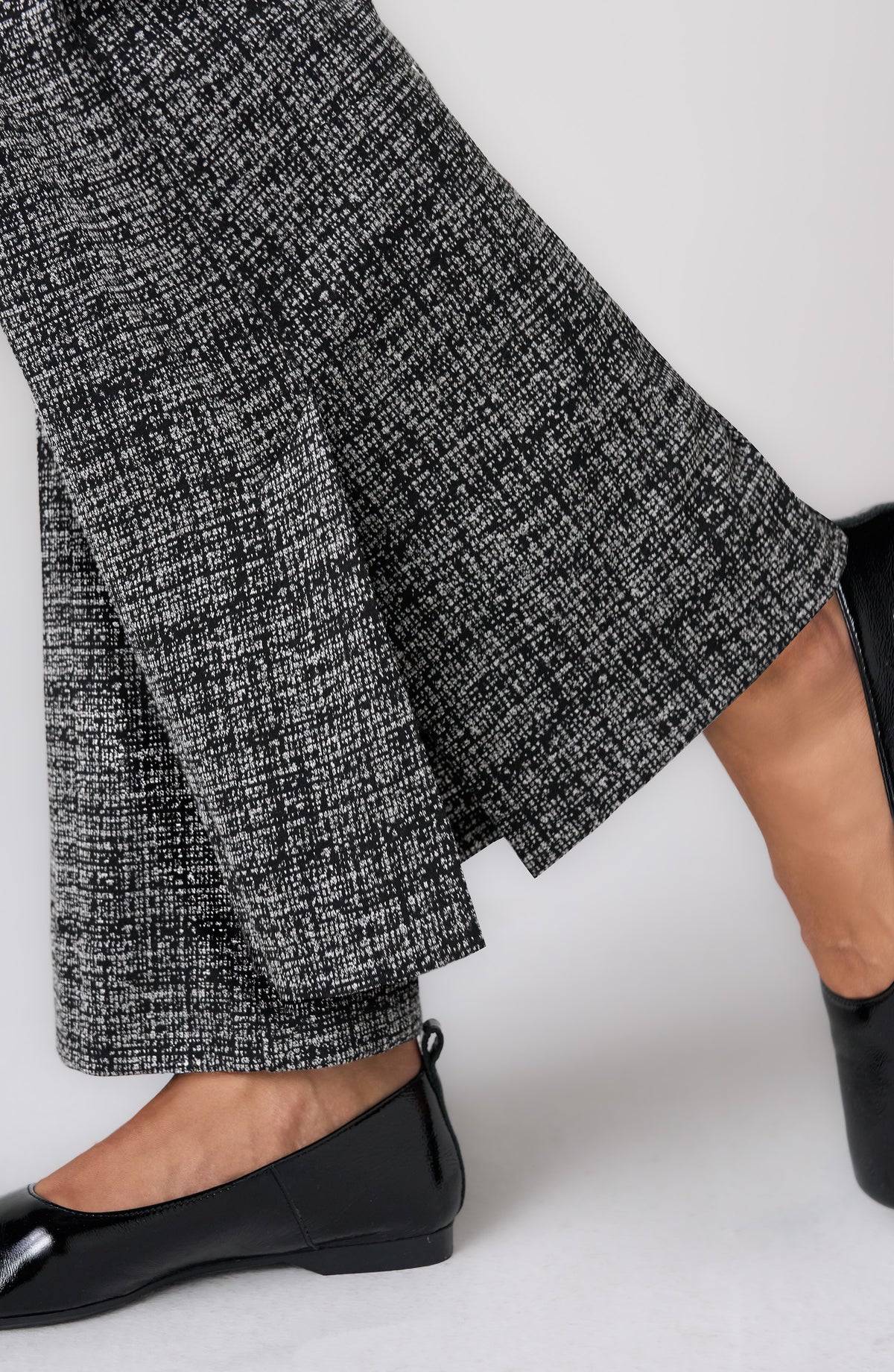 Ankle Flare Trouser